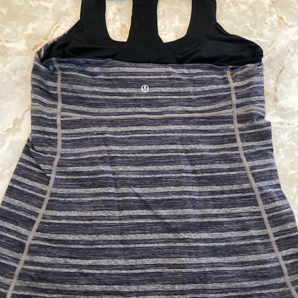 Lululemon Scoop Neck Tank Top Black Gray Stripe 8 10 Coal Strata Stripe - Picture 7 of 7